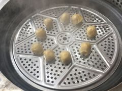 -粘豆包柴火铁锅炖