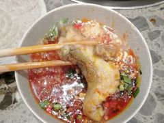 -肖肖酸萝卜鱼火锅(总店)