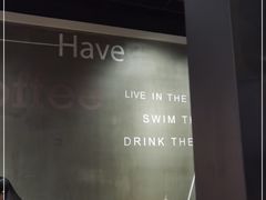 -西西弗书店&矢量咖啡(凯德晶萃广场店)