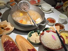 -左庭右院鲜牛肉火锅(环球港店)
