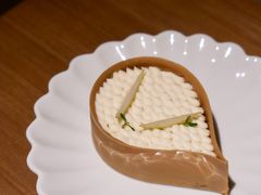 -VERIE BAKEHOUSE