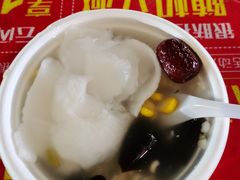 椰子水清补凉-海大南门夜市(海富街店)