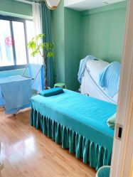 -萱草产后康复催乳中心(江宁万达店)