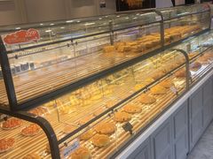 面包甜点陈列柜-面包新语(龙湖·西宸天街店)
