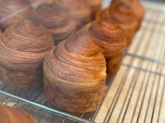 -VERIE BAKEHOUSE