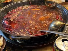 -黄潇洒老火锅(九眼桥宏济巷店)