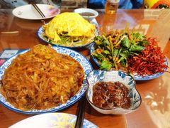 酸菜炒粉条-娄三少·老北京春饼烤鸭家常菜(方庄店)