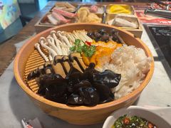 -尚尚仙·酸汤猪手·猪肚鸡火锅(华联万柳购物中心店)