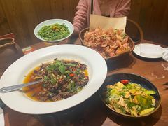 佤王佐料牛肉-老滇山寨•云南特色菜•地方菜•民族风情歌舞表演(金碧店)