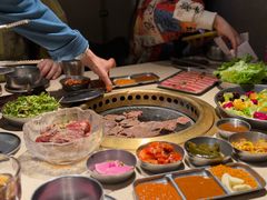 -蚂蚁洞·烤肉大营地(上海静安大悦城店)