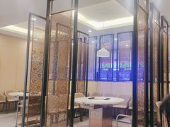 -七欣天香辣蟹火锅(闵行浦江欢乐颂店)