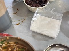 油胡辣椒-正宗杨记普洱酸醋米线(总店)