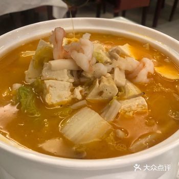 加班夜食。点了豆腐虾汤，名字忘了，豆腐是老豆腐