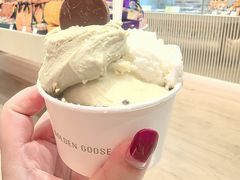 -VENCHI 闻绮(上海佛罗伦萨小镇店)