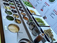 自助调料区-海底捞火锅(天津SM城市广场店)