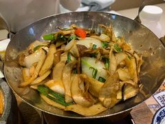 一锅菌香-滇越乘象云南餐厅(次渠店)