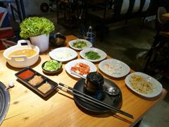 -极简·炭火烤肉主题餐厅·龙虾烧烤·烤羊排(宝龙店)