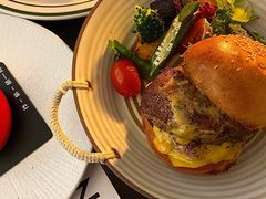 -玲婧胡同·生日蛋糕·餐厅(嘉里城店)