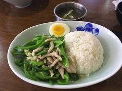 青椒肉丝盖浇饭-四宜糕团店(文峰城市广场店)