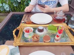 -YUE·6·西式融合餐厅(外滩六号店)