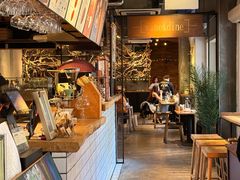 -Common Table · Brunch & Coffee