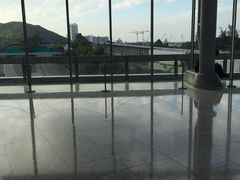 -东荟城名店仓