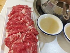 精品肥牛-朴小妹人参鸡汤火锅(长白山万达店)