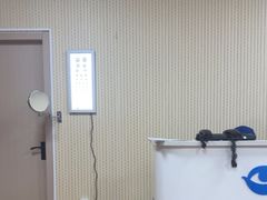 -上海和平眼科医院