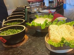 -亚龙湾希尔顿自助餐厅·海鲜·烧烤·沙滩BBQ·现场乐队