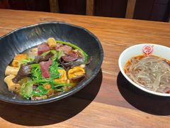 -万记麻辣烫国展总店