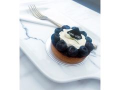 -UNI UNI(环亚凯瑟琳店)