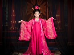 -九月鹰飞汉服摄影工作室