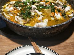 -山城外·非遗酸菜鱼(新都汇融店)