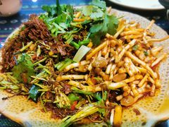 -昆虫窝子·特色云南菜(拓东路总店)