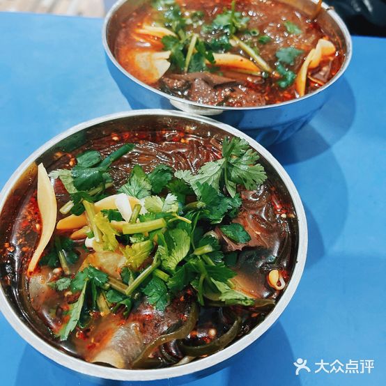 食来运转小吃店
