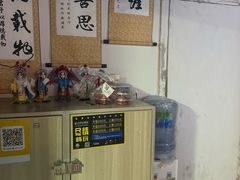 -荒岛实景沉浸密室(江汉路1店)