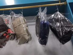 -奥特洗福莱干洗、皮具护理店(铜川路店)