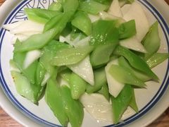 -云海肴·汽锅鸡·云南代表菜(天山百盛优客店)