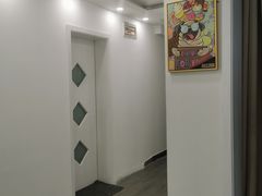 -目艮眼镜SHOWROOM(品牌集合店)