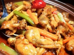 砂锅牛蛙-凤凰湘语(浦东旗舰店)