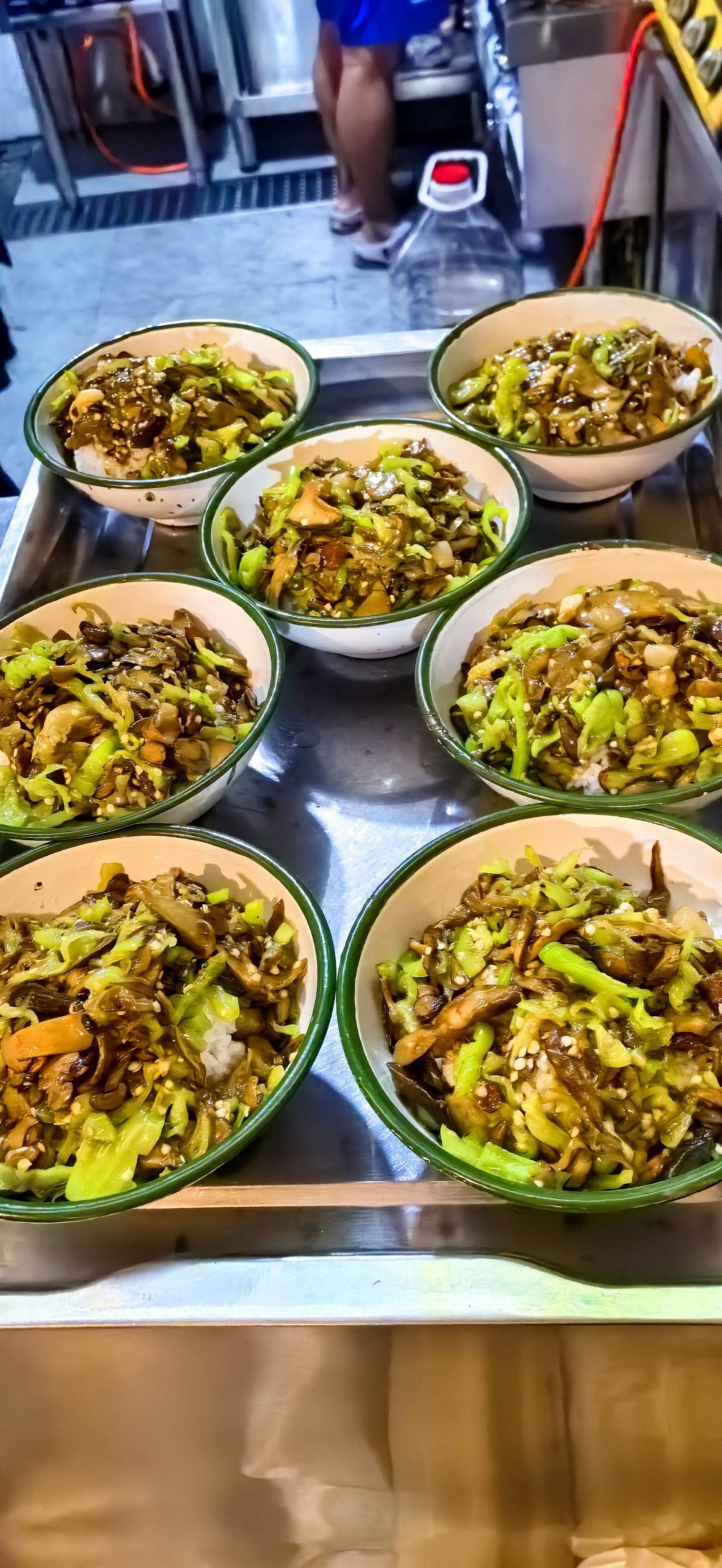 2024年的第一口干巴菌炒饭