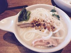 -云海肴·汽锅鸡·云南菜(天山百盛优客店)