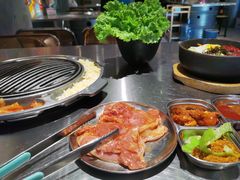 -猪掌柜韩国烤肉(六折店)