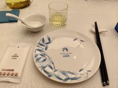 餐具摆设-品海楼·大连海胆锅贴馆(东港店)
