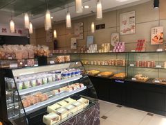 面包甜点陈列柜-甜星Star面包生日蛋糕(北坦店)