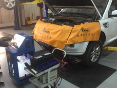 路虎循环更换变速箱油-博睿通达汽车修理站