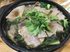 -许家黄土高坡砂锅总店