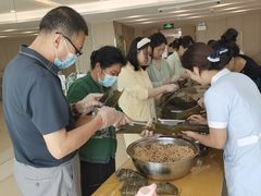 -雪梅月子中心(华侨城店)