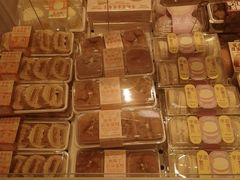 -好利来(上海长宁龙之梦店)