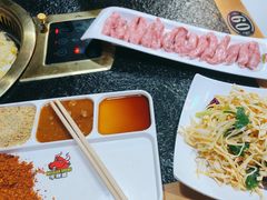-牛鲜盛齐齐哈尔烤肉(曹路店)
